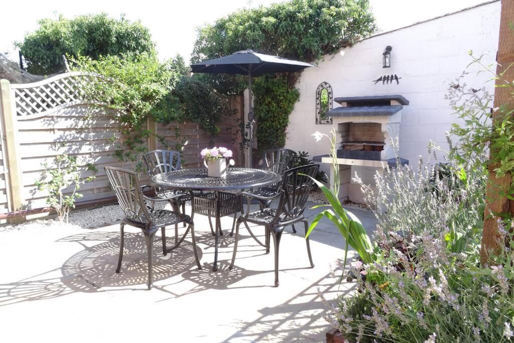 Lowlands Cottage Beccles Esterno foto