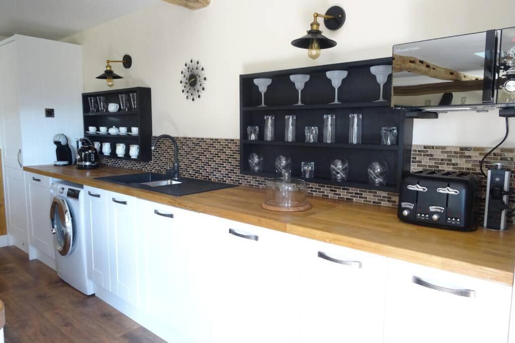 Lowlands Cottage Beccles Esterno foto